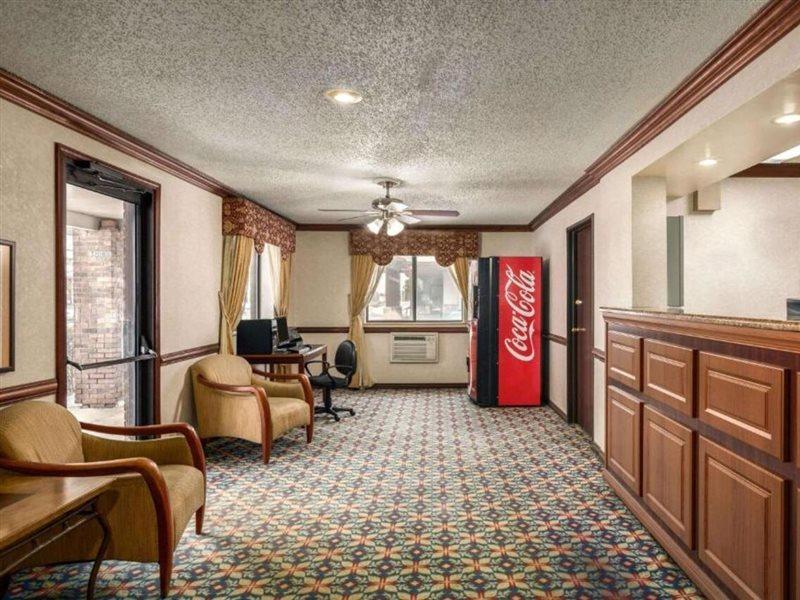 Comfort Inn Detroit - Troy Clawson Kültér fotó